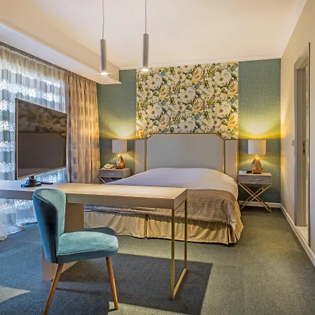 Airotel Stratos Vassilikos 4* Atenas